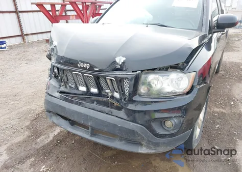 2014 Jeep Compass Latitude из США, поврежденный, VIN 1C4NJCEA7ED721972